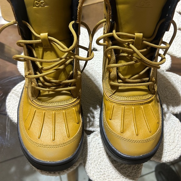 Nike - Grade School Woodside 2 High ACG
Boots (Wheat Black) - Picture 11 of 16